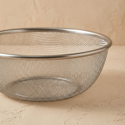 Rinswell™ Stainless Steel Vegetable Washing Basket, material and detail close-up