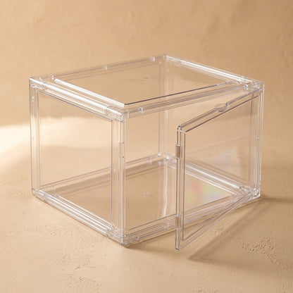 Clearsole™ Transparent Plastic Shoe Box, material and detail close-up