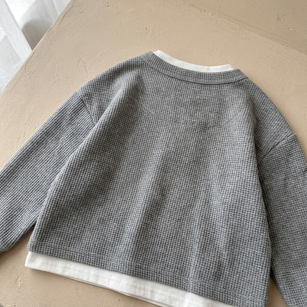 Layerplay™ Boys' Korean Version Fake Two-Piece Sweatshirt, material and detail close-up
