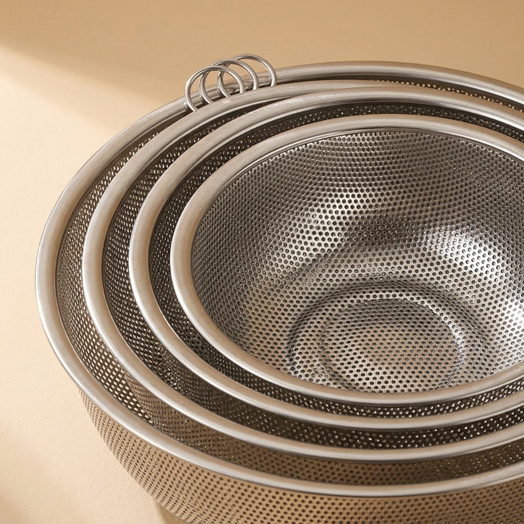 Fruitrest™ 304 Stainless Steel Fruit Basket, material and detail close-up