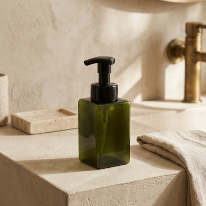 Foamflow™ Plastic Foaming Bottle, styled close view