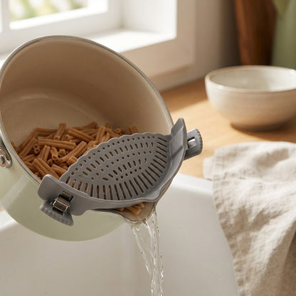 Pourclip™ Silicone Pot Edge Drainer, styled close view