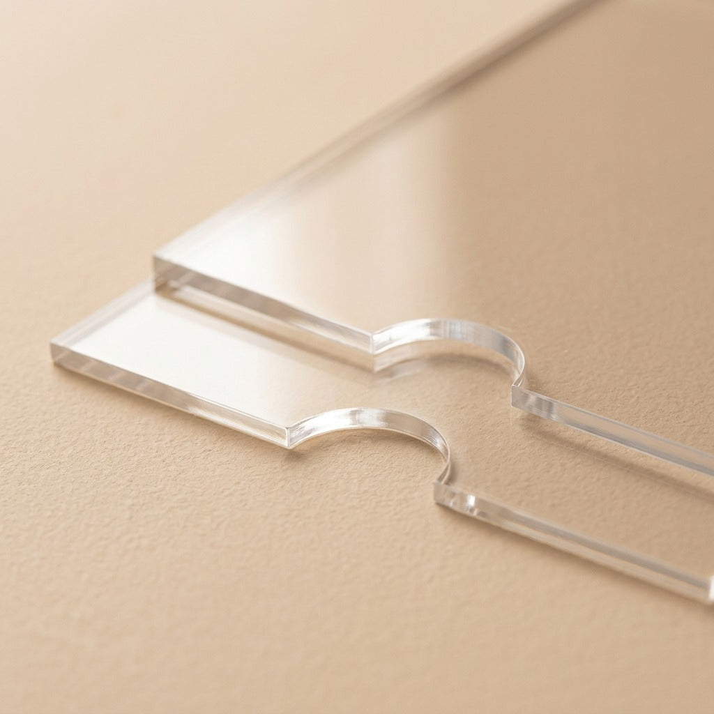 Slotshow™ Acrylic A3 A4 Display Slot, material and detail close-up