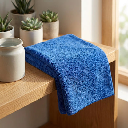 Loomrinse™ 420g Multi-Functional Car Wash Towel, styled close view