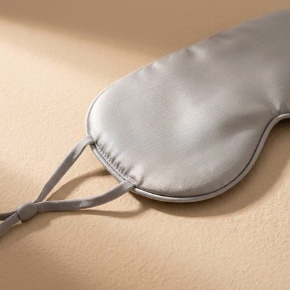 Hushsilk™ Ice Silk Eye Mask, material and detail close-up