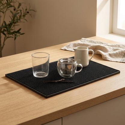 Thermagrip™ PVC Bar Draining Heat Insulation Mat, styled close view