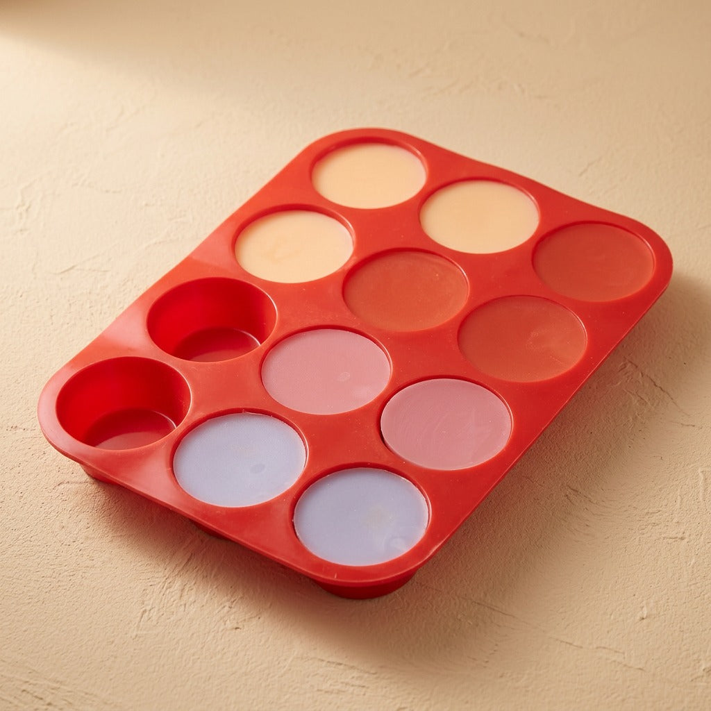 Bakeflex™ Round Silicone Baking Mold, material and detail close-up