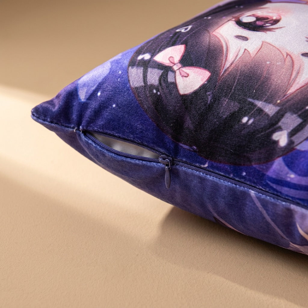 Sofanest™ Printed Polyester Cushion for Sofa, material and detail close-up