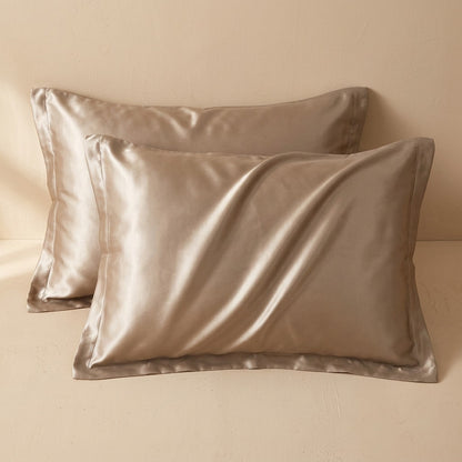 Sheenpair™ Silk Pillowcase Pair, 48 × 74 cm, material and detail close-up