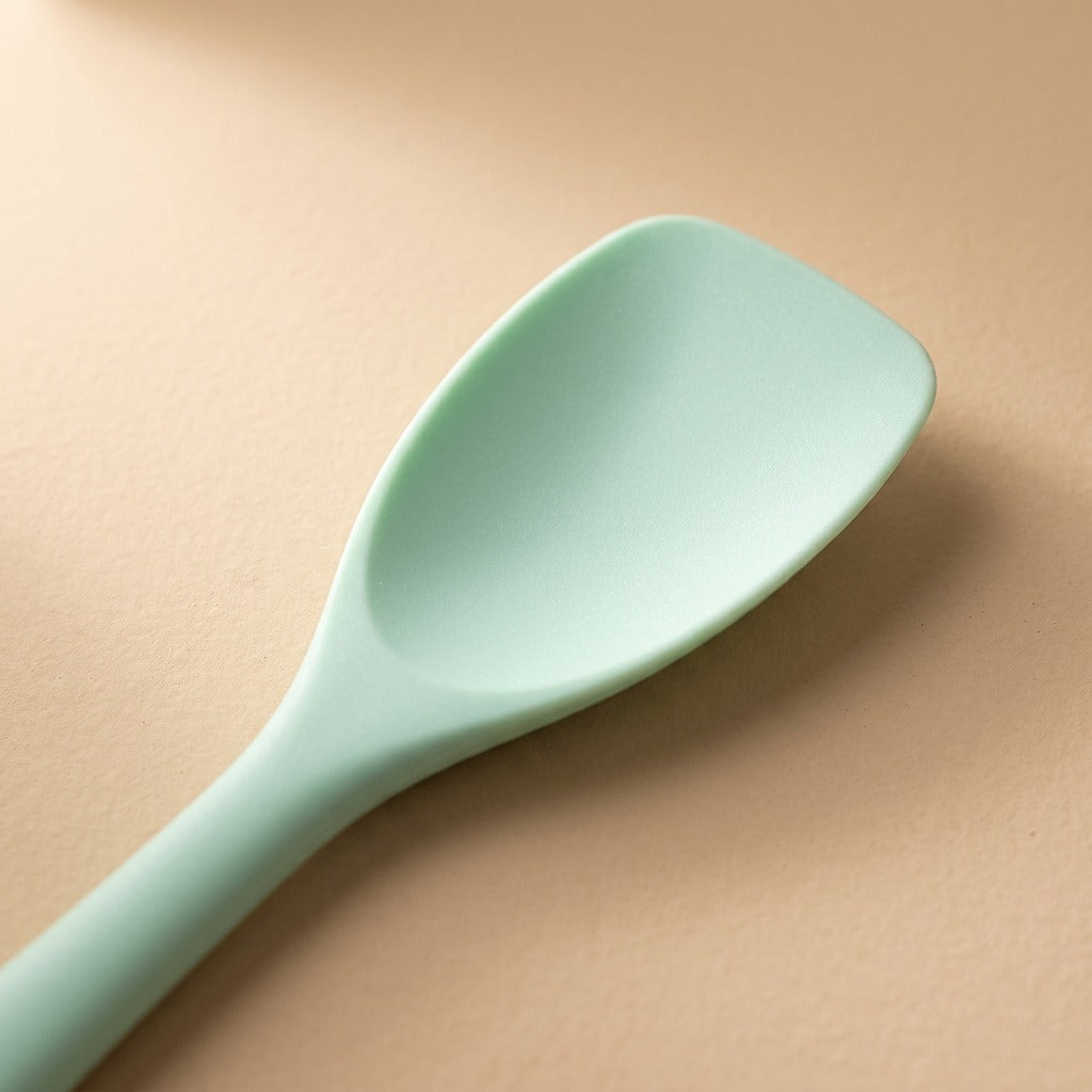 Duckspoon™ Silicone Duck Tongue Spatula, material and detail close-up