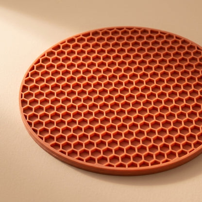 Combguard™ Round Silicone Honeycomb Insulation Mat, material and detail close-up