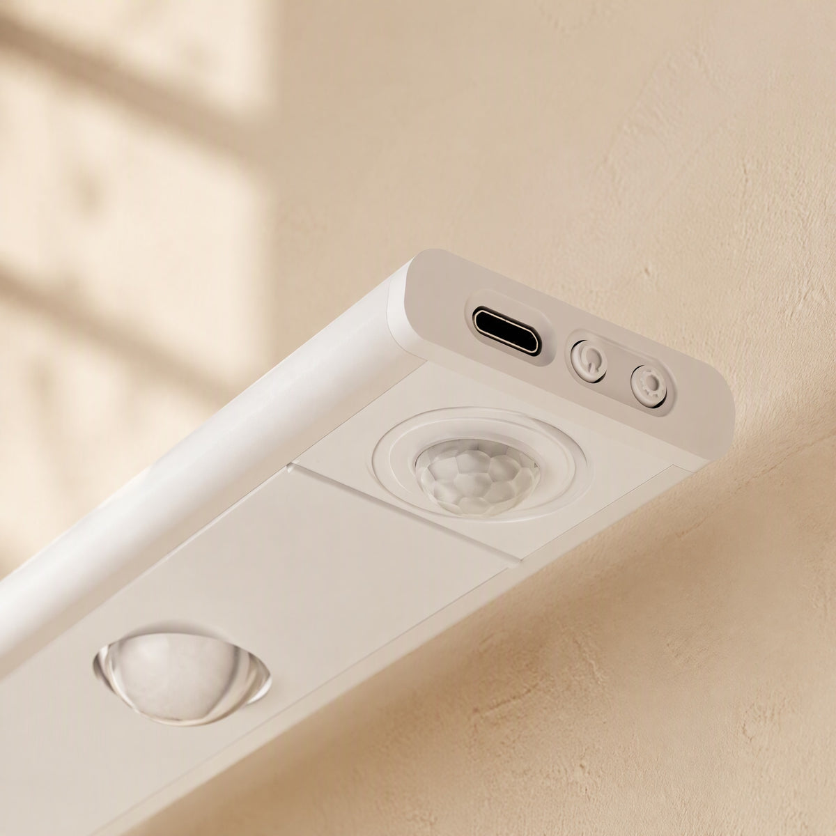 Wardglow™ Ultra-Thin Motion Sensor Light Bar, material and detail close-up