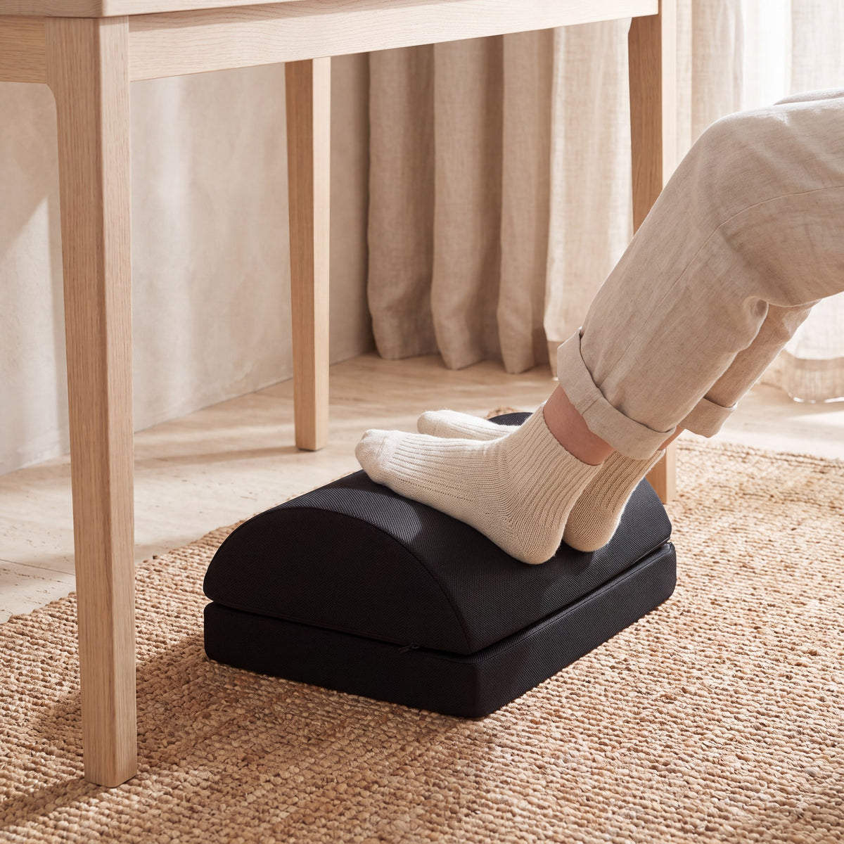 Cradleform Under-Desk Foot Rest: card