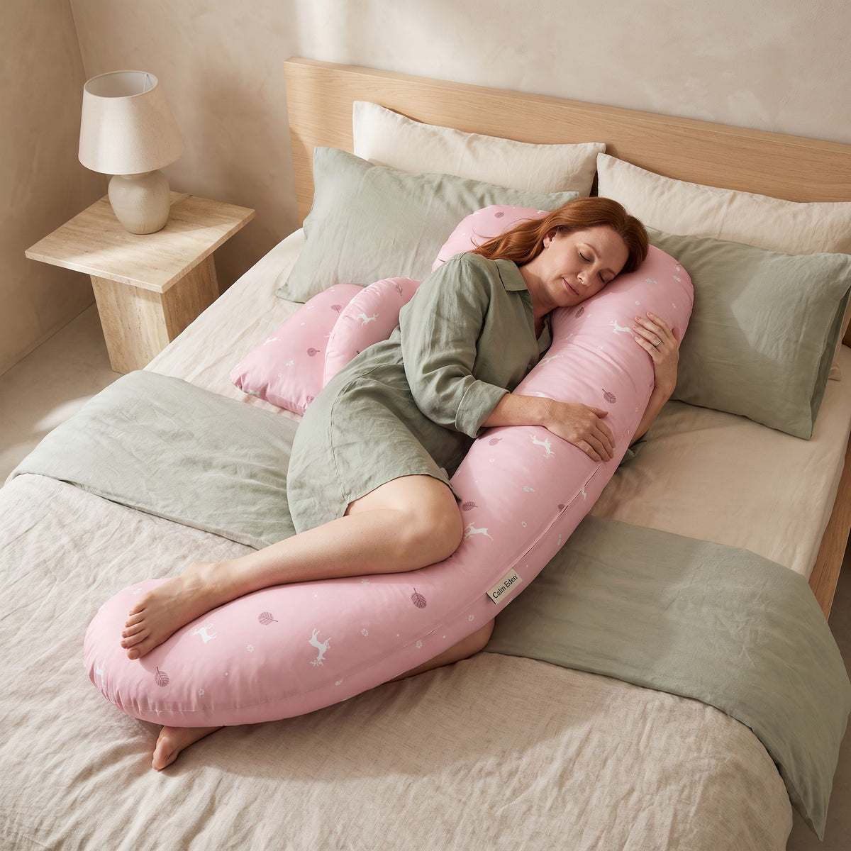 Cradlewell Side-Sleeping Body Support Pillow: in use