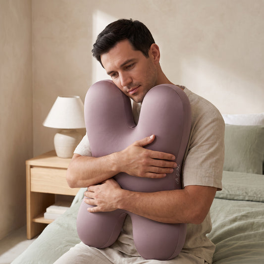 Sidecradle Side Sleeper Support Pillow: in use