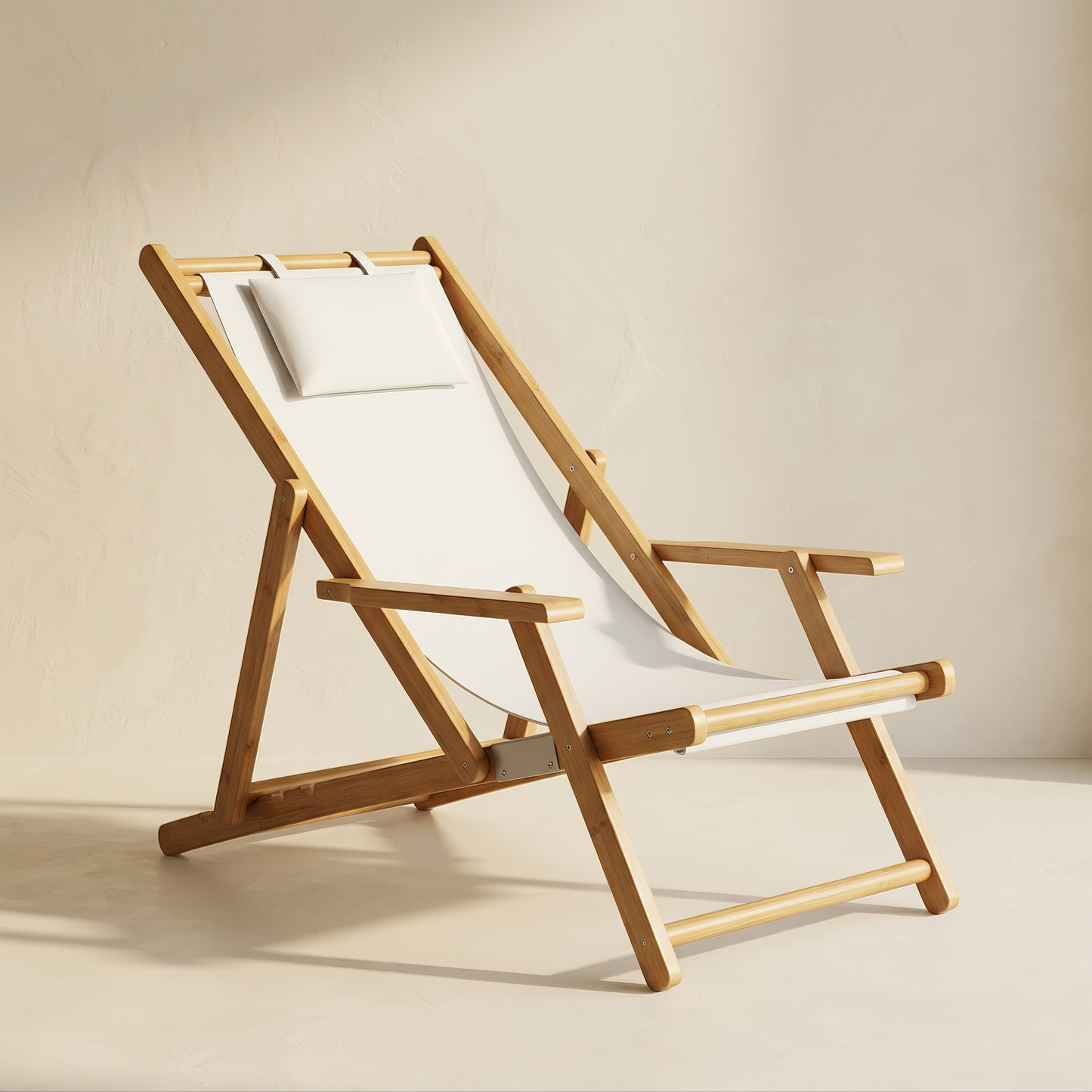 Siesta™ Folding Bamboo Lounge Chair